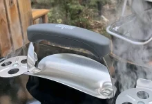 Weber Go-Anywhere - cel mai bun grătar portabil cu cărbuni din câte am avut